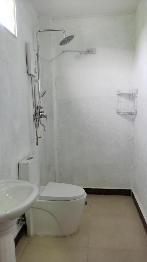 Panda Guest House Coron Esterno foto
